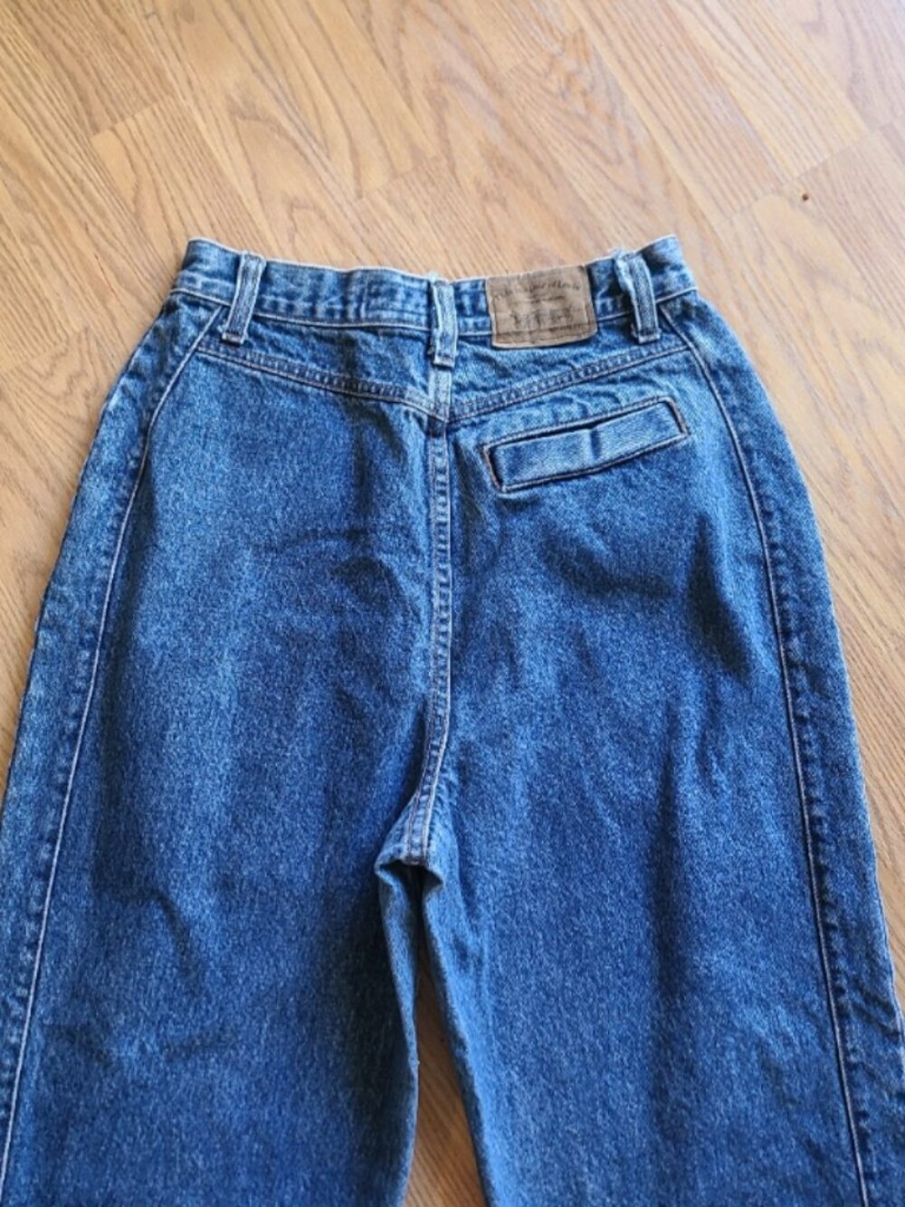 VINTAGE 90s LEVI'S 900 SERIES MOM JEANS HIGH RISE CARROT PLEATED DENIM 1991 26" - Picture 4 of 8